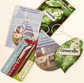 Cartoline sagomate con profumazione e packaging